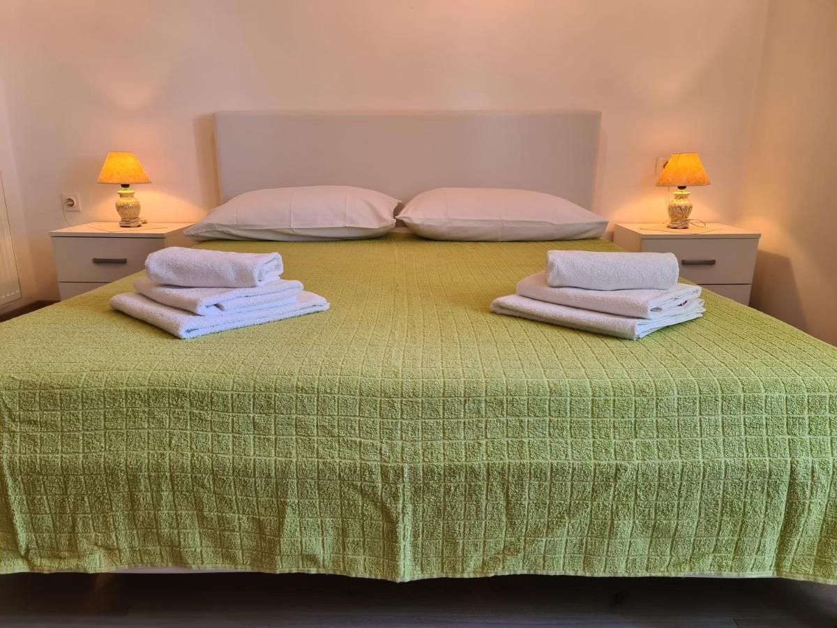 Salatić Apartment Cutul מראה חיצוני תמונה