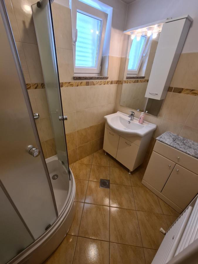 Salatić Apartment Cutul מראה חיצוני תמונה